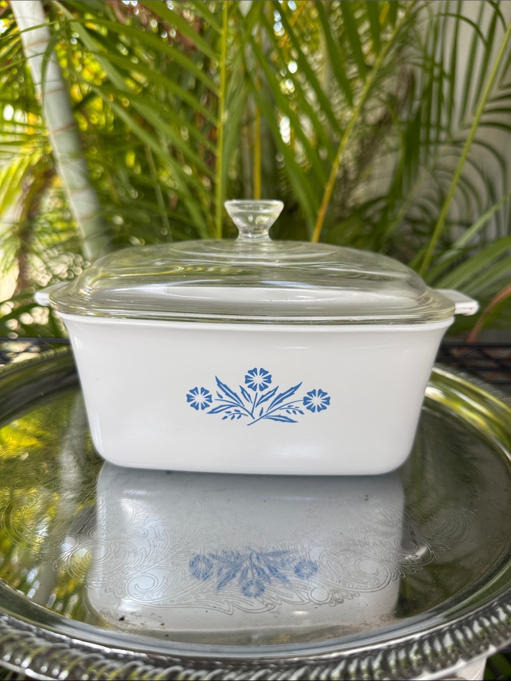 Corningware Blue Cornflower 1.5 QT White Casserole Dish with Glass Lid P-4-B